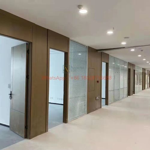 Pertanyaan Umum Tentang Dinding Bergerak yang Dijawab