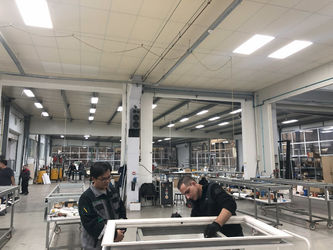 FOSHAN AE PARTITION TECHNOLOGY LIMITED COMPANY lini produksi pabrikan
