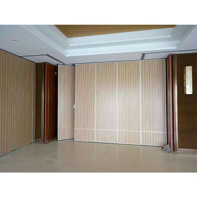 Beli Ruang Makan Kayu Operasi Partisi Tembok Sistem Panel Lipat Partisi online manufacture