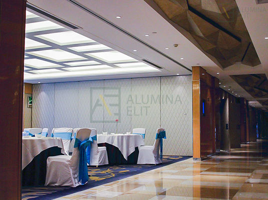 Harga yang bagus Tembok pemisah geser dengan STC Rating 42-56dB Isolasi suara dan 6061-T6 Profil Q235 Frame Baja on line