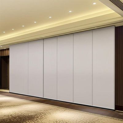 Harga yang bagus Banquet Hall Acoustic Partition Wall dengan Magnetic Seal Disembunyikan Panel Edge Profiles dan Opsi Operasi bertenaga on line
