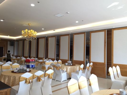 Isolasi Suara Partisi Pindah Tembok Lipat Partisi Operasi Untuk Banquet Hall