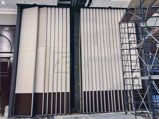 Harga yang bagus Dinding partisi akustik yang dapat disesuaikan dengan bingkai paduan aluminium 6061-T6 dan isolasi suara 56db on line