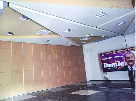 Harga yang bagus Dinding pemisah bergerak yang dapat disesuaikan dengan bingkai paduan aluminium 6061-T6 dan pipa persegi galvanis on line