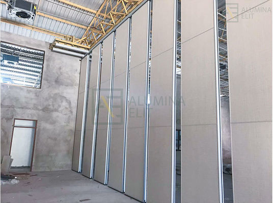 Harga yang bagus Panel dinding tahan suara portabel dengan isolasi suara 45db dan bingkai paduan aluminium 6061-T6 untuk ruang yang dapat disesuaikan on line